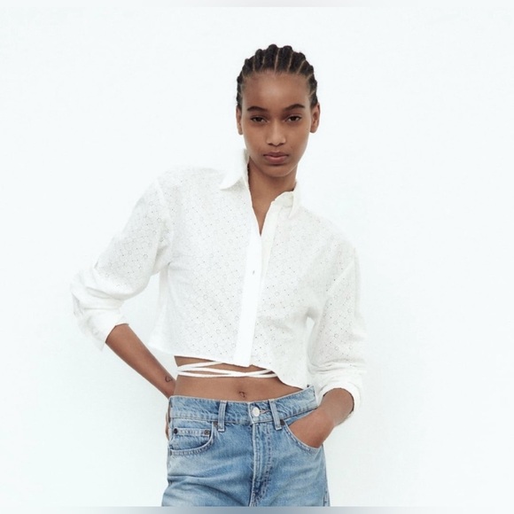 EMBROIDERED EYELET CROP... - Picture 3 of 9